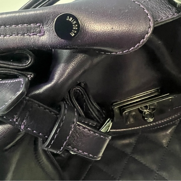 Moschino Purple Leather Tote Bag - Picture 17 of 17